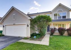 Pre-foreclosure in  S LONGVIEW LN Plainfield, IL 60544