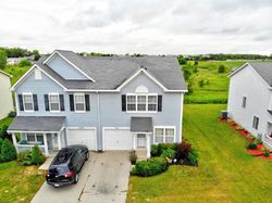 Pre-foreclosure in  KLATT ST Plano, IL 60545