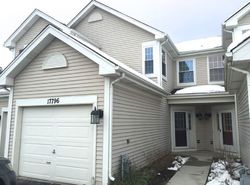 Pre-foreclosure in  W BRAEWICK RD Gurnee, IL 60031