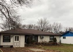 Pre-foreclosure Listing in W ARLINGTON LN CRETE, IL 60417