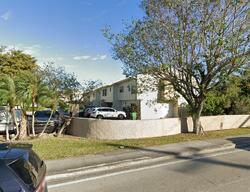  Nw 7th St , Miami FL