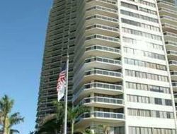 Pre-foreclosure in  E COUNTRY CLUB DR  Miami, FL 33180