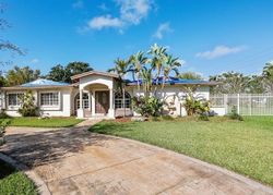 Pre-foreclosure in  SW 85TH CT Miami, FL 33157