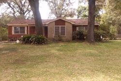Pre-foreclosure in  LARKWOOD DR Mobile, AL 36618