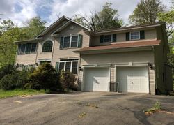 Pre-foreclosure in  OWASCO TER Tobyhanna, PA 18466