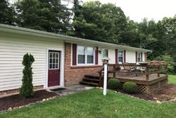 Pre-foreclosure Listing in VFW DR BOONE, NC 28607