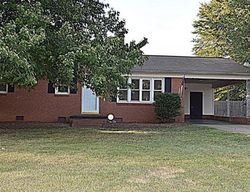 Pre-foreclosure Listing in HIGHLAND DR LINCOLNTON, NC 28092