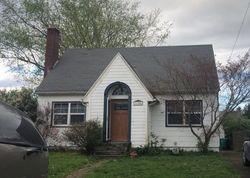 Pre-foreclosure in  N WATTS ST Portland, OR 97217