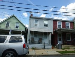 Pre-foreclosure in  E HIGH ST Womelsdorf, PA 19567