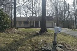 Pre-foreclosure in  FROG POND RD Columbia, NJ 07832