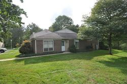 Pre-foreclosure Listing in CLOISTER CT OLD BRIDGE, NJ 08857