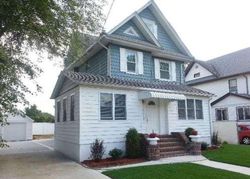 Pre-foreclosure in  WASHINGTON AVE Staten Island, NY 10314