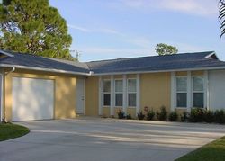 Pre-foreclosure in  SW DE GOUVEA TER Port Saint Lucie, FL 34984