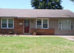 Pre-foreclosure Listing in N ROSELAWN DR WEST MEMPHIS, AR 72301