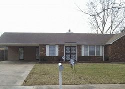 Pre-foreclosure in  DONCASTER LN Memphis, TN 38125
