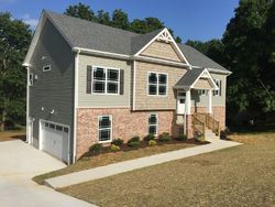  W Park Dr, Clarksville TN