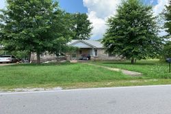 Pre-foreclosure Listing in N HOOD RD LAWRENCEBURG, TN 38464