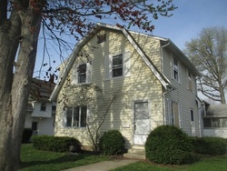 Pre-foreclosure Listing in WALNUT ST FOSTORIA, OH 44830