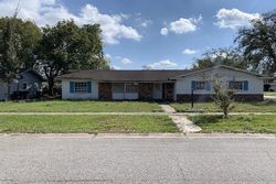 Pre-foreclosure in  SEDGEFIELD ST Orlando, FL 32808