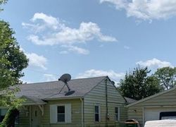 Pre-foreclosure in  S MEMORIAL AVE Rockford, IL 61102