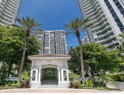 Pre-foreclosure in  YACHT CLUB DR  Miami, FL 33180