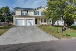 Pre-foreclosure Listing in YELLOW OAK LN KNOXVILLE, TN 37931