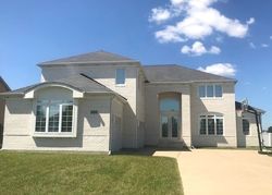 Pre-foreclosure in  W SILVER STREAM DR Channahon, IL 60410