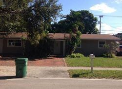  Ne 12th Ave, Miami FL