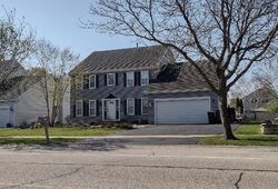 Pre-foreclosure in  CIMARRON DR Cary, IL 60013