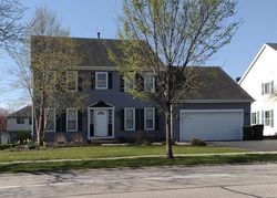  Cimarron Dr, Cary IL