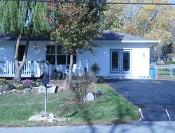  Huemann Dr, Mchenry IL