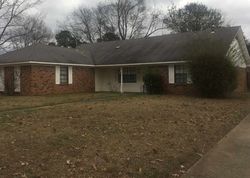 Pre-foreclosure Listing in TANGLEWOOD DR JACKSON, MS 39213