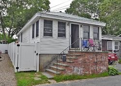 Pre-foreclosure Listing in WOODLAND CIR WAREHAM, MA 02571