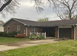 Pre-foreclosure Listing in S 5TH ST MASCOUTAH, IL 62258