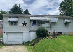 Pre-foreclosure in  STATE ROUTE 981 New Alexandria, PA 15670