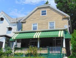 Pre-foreclosure Listing in KENNETH AVE NEW KENSINGTON, PA 15068