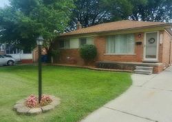 Pre-foreclosure in  GRANDVIEW AVE Westland, MI 48186