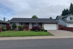 Pre-foreclosure Listing in ALTURAS DR KELSO, WA 98626