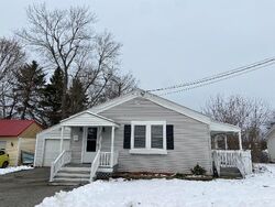  Highland Ave, Lewiston ME