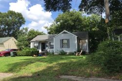 Pre-foreclosure in  CHATWOOD ST Memphis, TN 38122