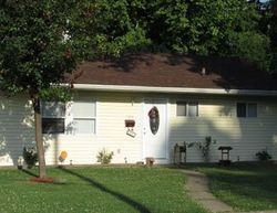 Pre-foreclosure in  LILAC DR Belleville, IL 62220