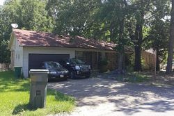 Pre-foreclosure in  E TWIN LAKES DR Little Rock, AR 72205