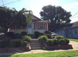 Pre-foreclosure in  LAUREL AVE Oaklyn, NJ 08107