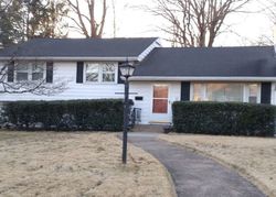 Pre-foreclosure in  WOODHAMPTON DR Trenton, NJ 08638