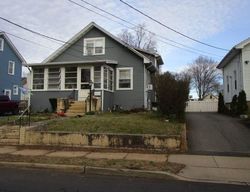 Pre-foreclosure Listing in VALMERE AVE PISCATAWAY, NJ 08854