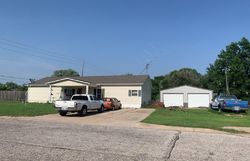 Pre-foreclosure Listing in N 11TH ST ARKANSAS CITY, KS 67005