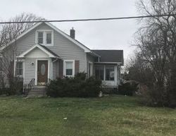 Pre-foreclosure in  HANLEY RD Perrysburg, OH 43551