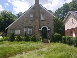 Pre-foreclosure in  VINE ST Cincinnati, OH 45217