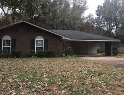 Pre-foreclosure Listing in CHAPEL HILL DR HORN LAKE, MS 38637