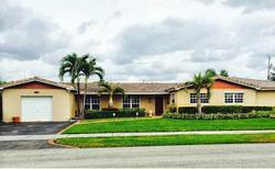 Pre-foreclosure in  SW 81ST ST Miami, FL 33173